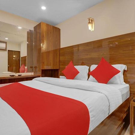 Hotel O Royal Park Мумбай Екстериор снимка
